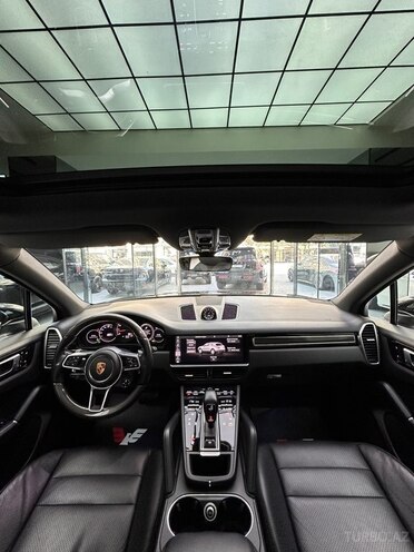Porsche Cayenne 2018, 56,000 km - 3.0 l - Bakı