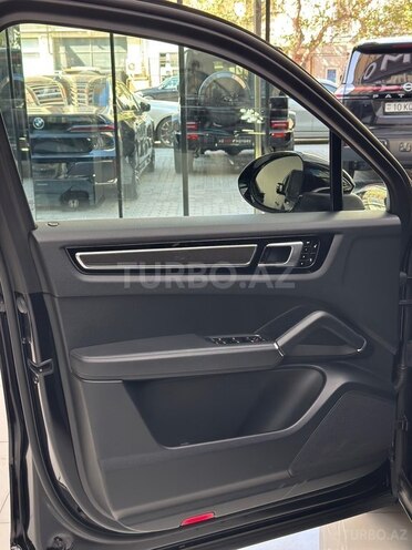 Porsche Cayenne 2018, 56,000 km - 3.0 l - Bakı