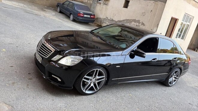 Mercedes E 250 2010, 300,000 km - 1.8 l - Bakı