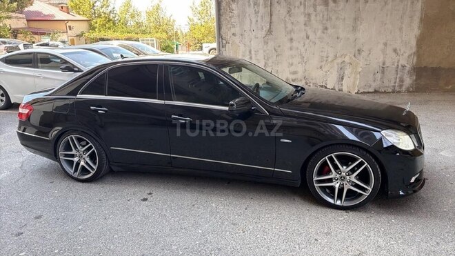 Mercedes E 250 2010, 300,000 km - 1.8 l - Bakı