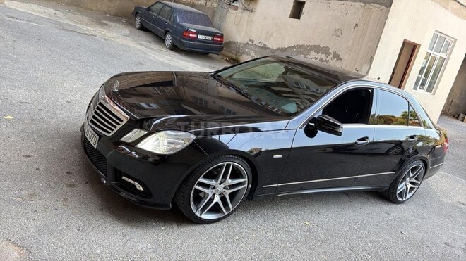 Mercedes E 250 2010, 300,000 km - 1.8 l - Bakı