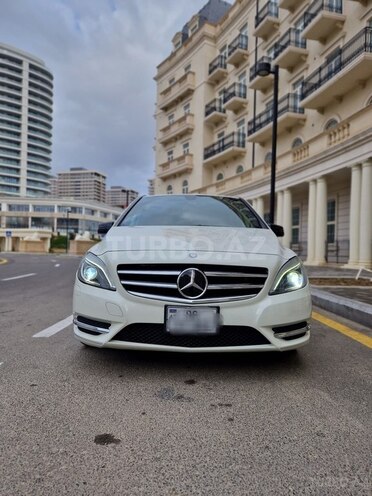 Mercedes B 200 2012, 140,000 km - 1.6 l - Bakı