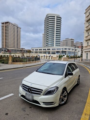 Mercedes B 200 2012, 140,000 km - 1.6 l - Bakı