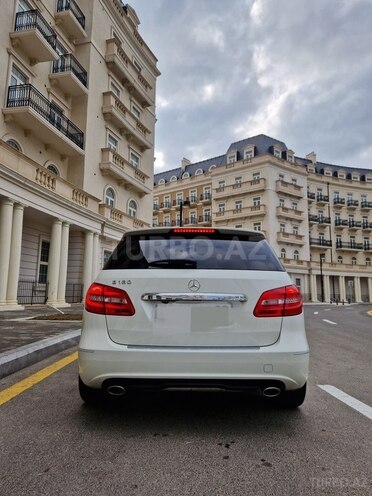 Mercedes B 200 2012, 140,000 km - 1.6 l - Bakı