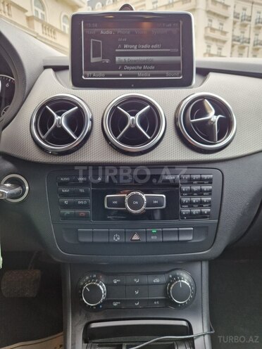 Mercedes B 200 2012, 140,000 km - 1.6 l - Bakı