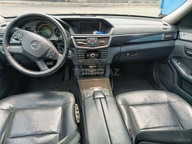 Mercedes E 350 2010, 330,000 km - 3.5 l - Bakı