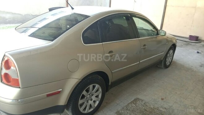 Volkswagen Passat 2001, 250,000 km - 1.8 l - Gəncə