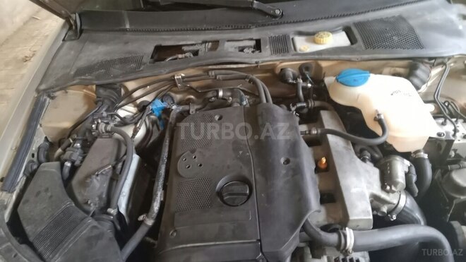 Volkswagen Passat 2001, 250,000 km - 1.8 l - Gəncə