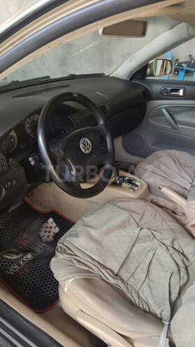 Volkswagen Passat 2001, 250,000 km - 1.8 l - Gəncə