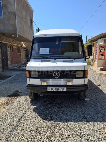 Mercedes 208 D 1993, 585,588 km - 2.5 l - Bakı