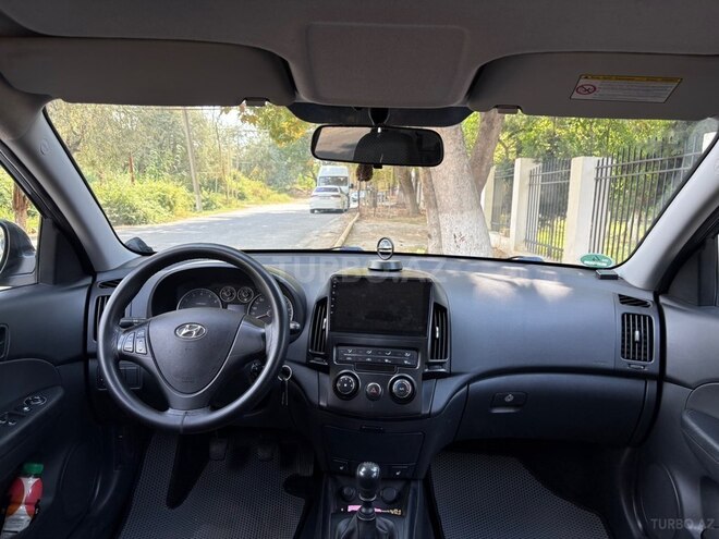 Hyundai i30 2009, 250,500 km - 1.4 л - Şirvan
