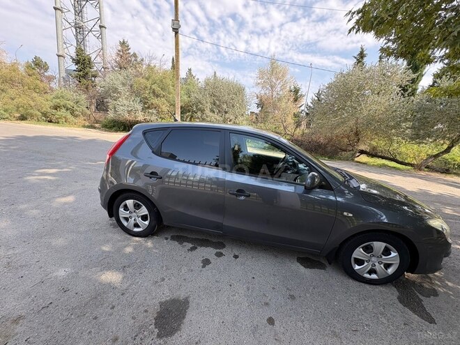 Hyundai i30 2009, 250,500 km - 1.4 л - Şirvan