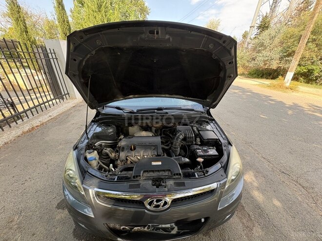 Hyundai i30 2009, 250,500 km - 1.4 л - Şirvan
