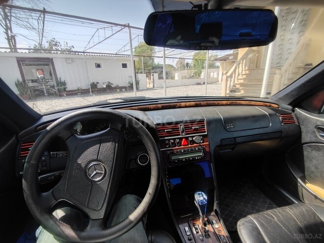 Mercedes C 240 2000, 367,734 km - 2.4 l - Salyan