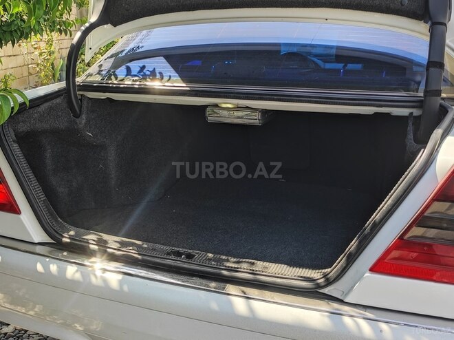 Mercedes C 240 2000, 367,734 km - 2.4 l - Salyan