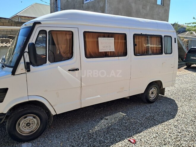 Mercedes 208 D 1993, 585,588 km - 2.5 l - Bakı