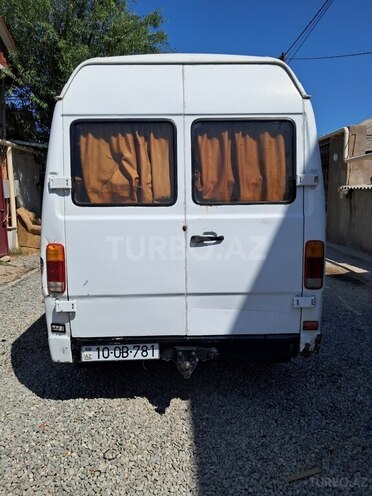 Mercedes 208 D 1993, 585,588 km - 2.5 l - Bakı