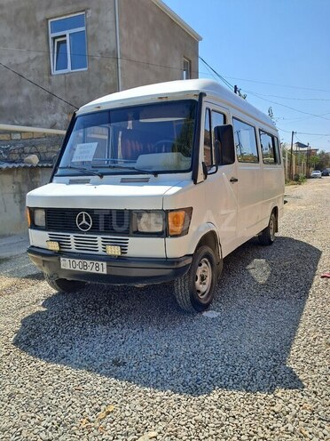 Mercedes 208 D 1993, 585,588 km - 2.5 l - Bakı