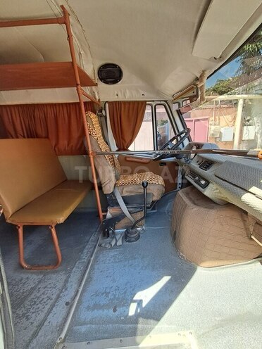 Mercedes 208 D 1993, 585,588 km - 2.5 l - Bakı