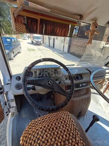 Mercedes 208 D 1993, 585,588 km - 2.5 l - Bakı