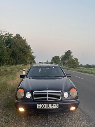Mercedes E 280 4MATIC 1996, 422,000 km - 2.8 l - Beyləqan