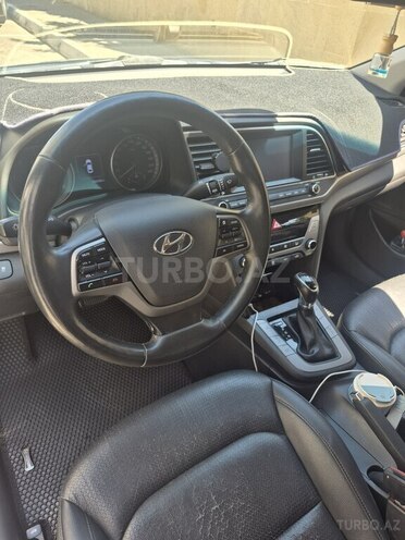 Hyundai Avante 2015, 167,000 km - 1.6 л - Bakı
