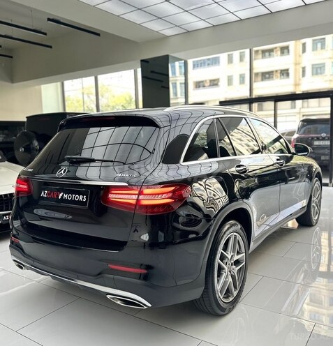 Mercedes GLC 250 4MATIC 2018, 82,836 km - 2.0 l - Bakı