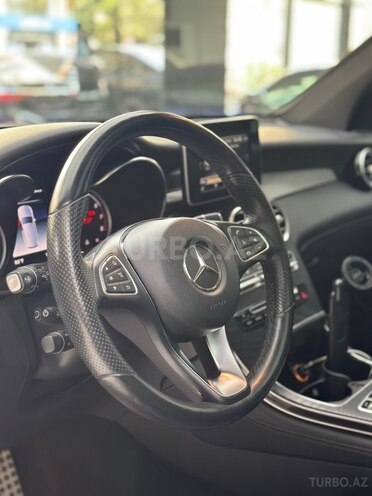 Mercedes GLC 250 4MATIC 2018, 82,836 km - 2.0 l - Bakı