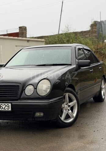 Mercedes E 240 1998, 208,000 km - 2.4 л - Bakı