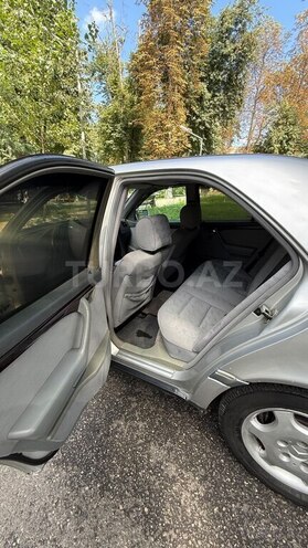 Mercedes C 220 1995, 450,000 km - 2.2 l - Quba