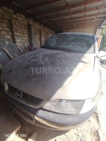 Opel Vectra 1996, 300,000 km - 1.6 л - Bakı