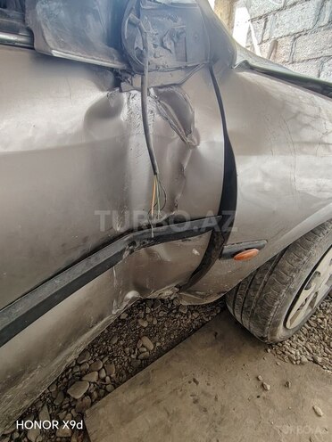 Opel Vectra 1996, 300,000 km - 1.6 л - Bakı
