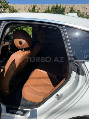 BMW  2015, 213,000 km - 2.0 l - Bakı