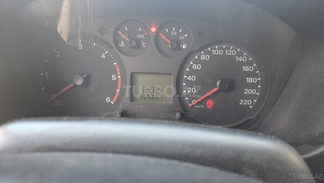Ford Transit 2010, 565,657 km - 3.2 l - Quba