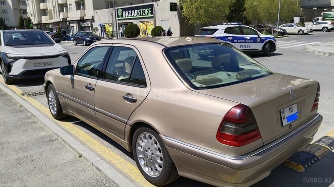 Mercedes C 230 2000, 317,000 km - 2.3 l - Bakı