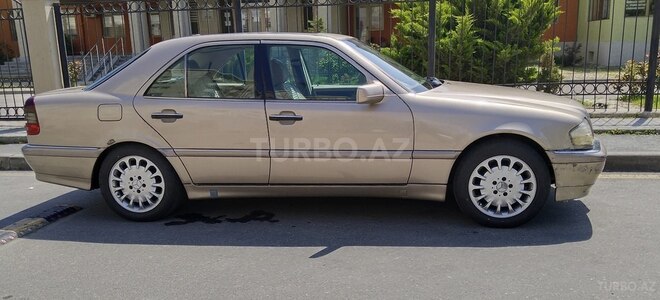 Mercedes C 230 2000, 317,000 km - 2.3 l - Bakı