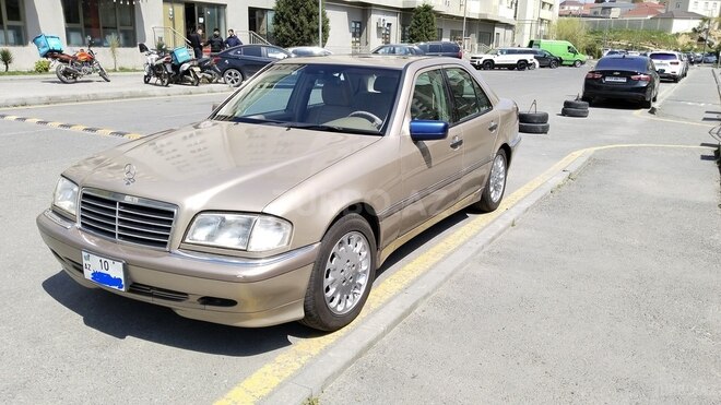 Mercedes C 230 2000, 317,000 km - 2.3 l - Bakı