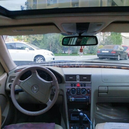 Mercedes C 230 2000, 317,000 km - 2.3 l - Bakı