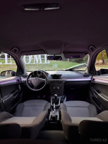 Opel Astra 2006, 272,000 km - 1.4 l - Mingəçevir