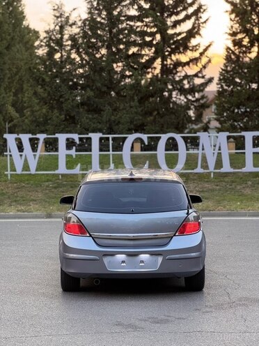 Opel Astra 2006, 272,000 km - 1.4 l - Mingəçevir