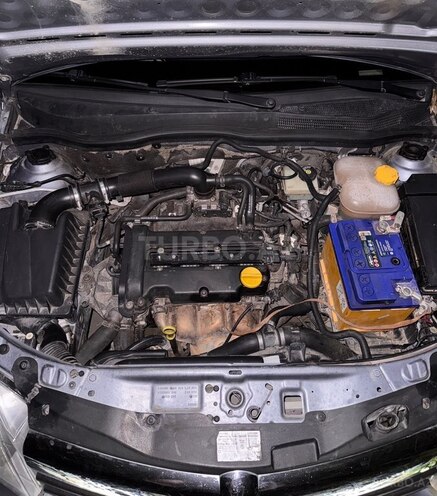 Opel Astra 2006, 272,000 km - 1.4 l - Mingəçevir