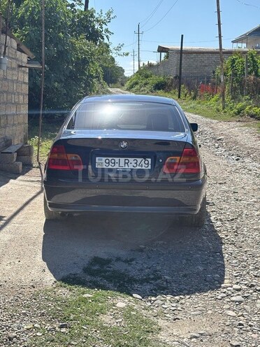 BMW 318 2001, 400,000 km - 2.0 l - Qusar