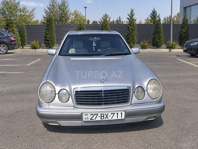 Mercedes E 230 1996, 260,313 km - 2.3 л - Şabran