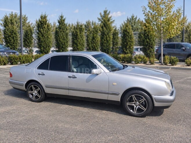 Mercedes E 230 1996, 260,313 km - 2.3 л - Şabran