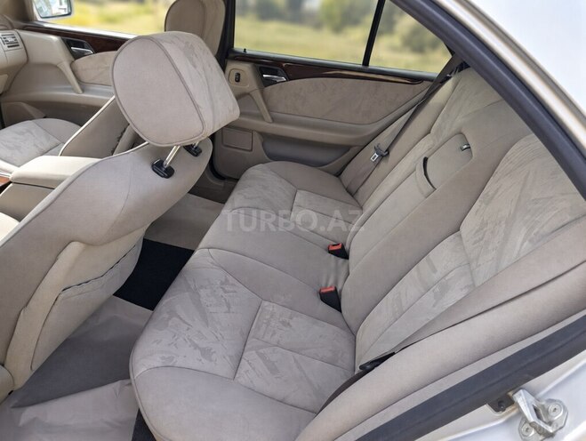 Mercedes E 230 1996, 260,313 km - 2.3 л - Şabran