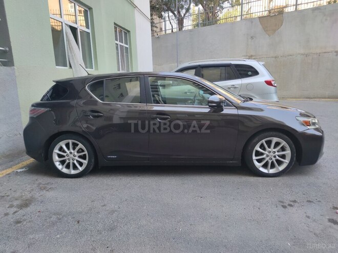 Lexus CT 200h 2011, 289,682 km - 1.8 л - Bakı