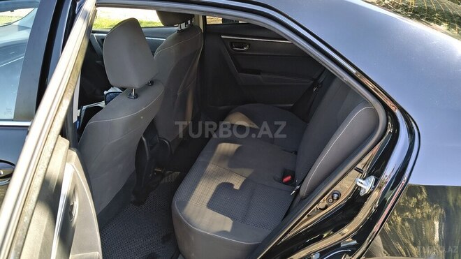 Toyota Corolla 2018, 145,000 km - 1.6 l - Bakı