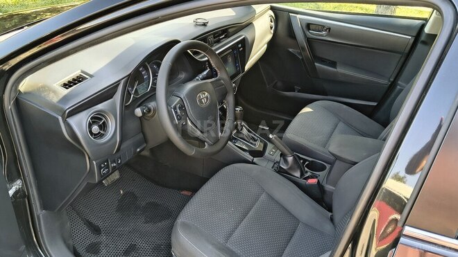 Toyota Corolla 2018, 145,000 km - 1.6 l - Bakı