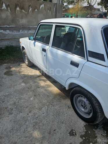 LADA (VAZ) 2107 2003, 23,000 km - 1.6 l - Quba