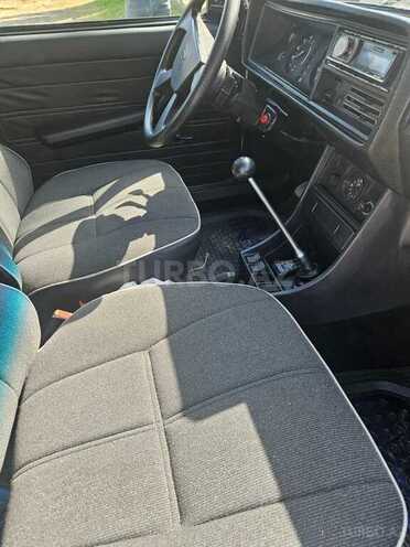 LADA (VAZ) 2107 2003, 23,000 km - 1.6 l - Quba